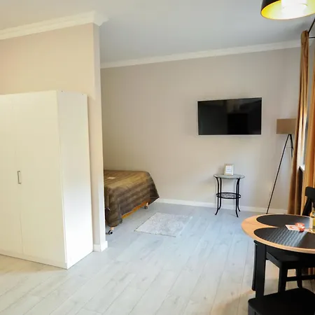 Piotrkowska 89 Aparthotel 4*