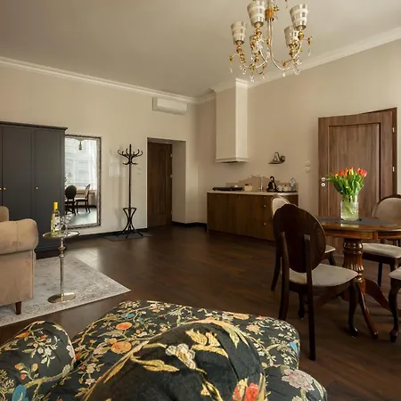 Piotrkowska 89 Aparthotel