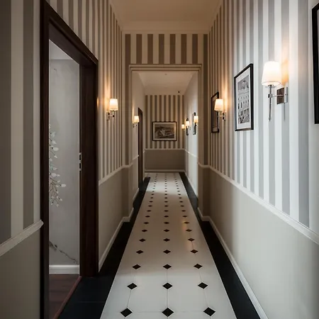 Aparthotel Piotrkowska 89 4*