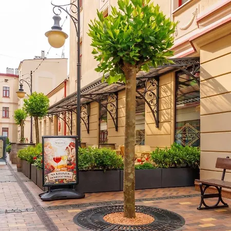 Aparthotel Piotrkowska 89 3*